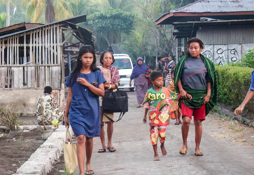 At least 51 dead, thousands displaced after 7.7-magnitude earthquake strikes eastern Indonesia