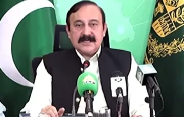 Govt quells smart lockdown talk as fuel crisis bites Updated 13 minutes ago