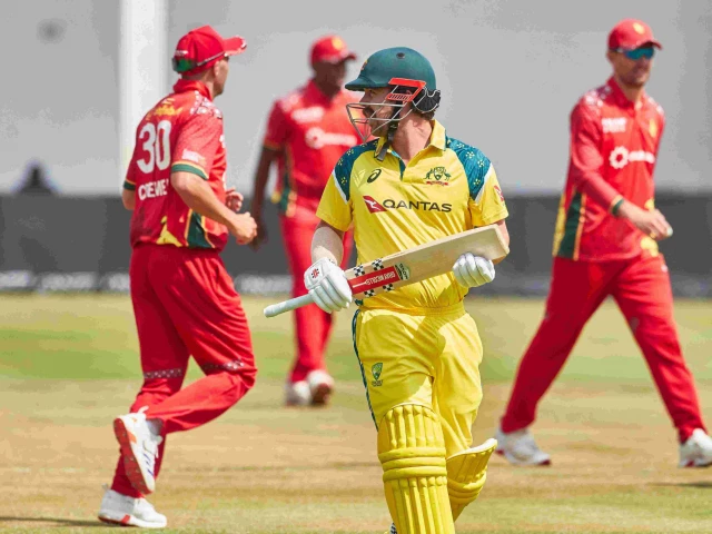 Inglis, Ellis seal Australia’s 3-0 sweep