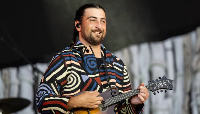 Noah Kahan sends fans wild with first glimpse into ‘Hunger Games’ song