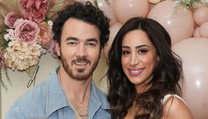 Kevin Jonas celebrates his ‘beautuful’ wife’s 40th birthday