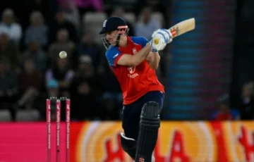 Pietersen teaching England how to face spin, says Brook