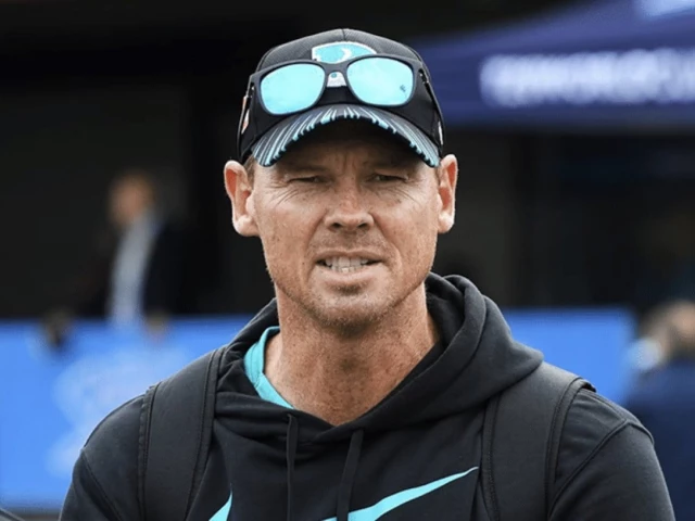 Noffke steps down as Pakistan bowling coach