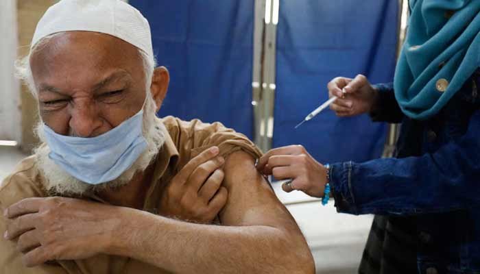Umrah pilgrims charged Rs4,500 for three vaccines, including ‘non-mandatory’ flu shot