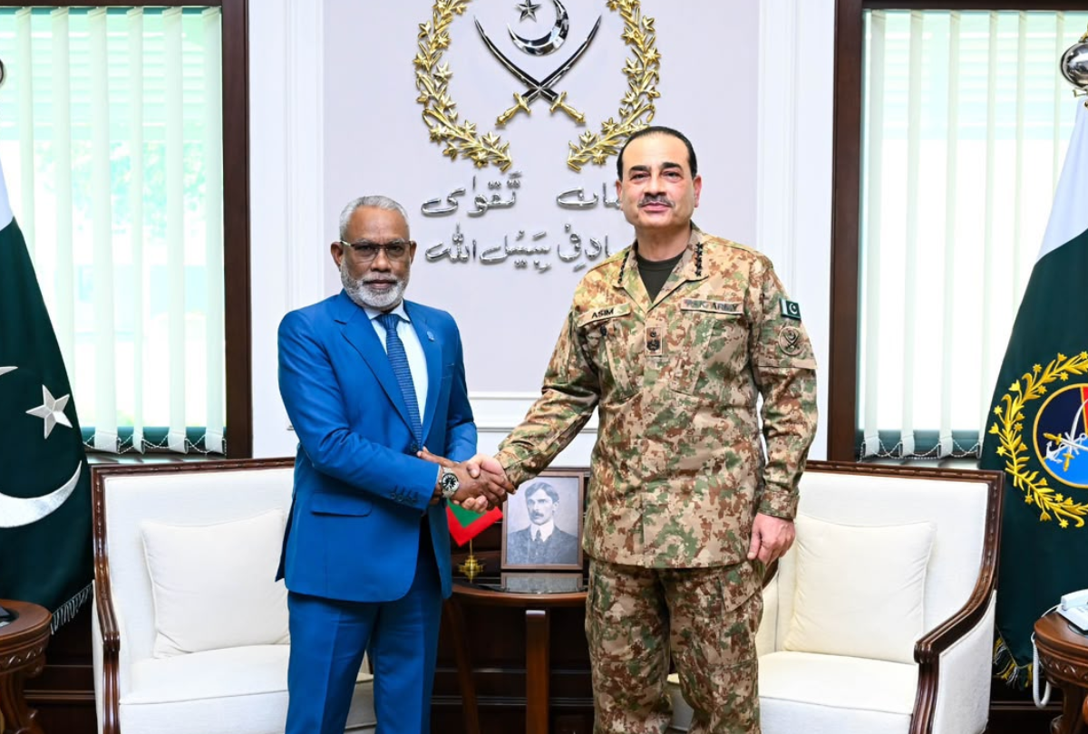 CDF Munir, Maldives parliament speaker discuss bilateral cooperation and regional security
