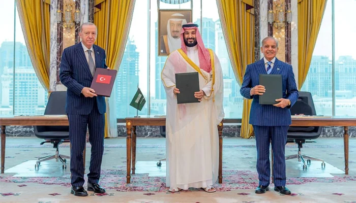 Pact with Pakistan and Saudi could expand to Muslim world, Iran, says Turkish speaker