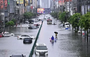 Bangkok declared disaster zone as severe flooding hits Thailand