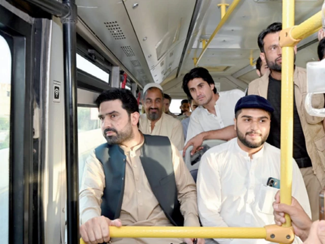 Afridi ‘not happy’ with long march preparations