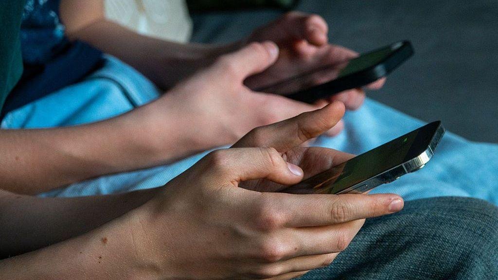 Meta continues to run ads promoting child sexual abuse material in India – report