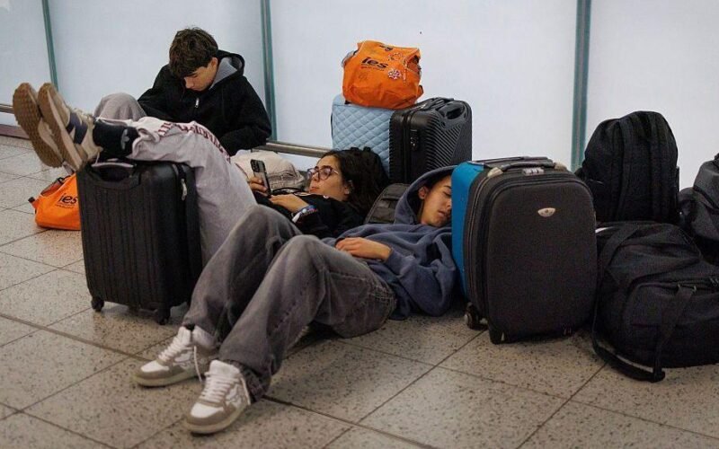Air traffic failure was avoidable, says transport secretary