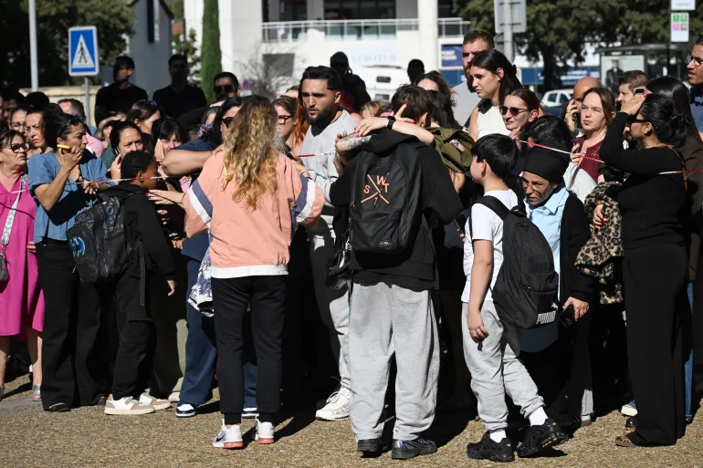 France school shooting: Police detain pupil after two injured