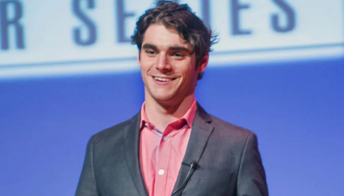 RJ Mitte was engaged to Kennedy Suarez when he died at 34