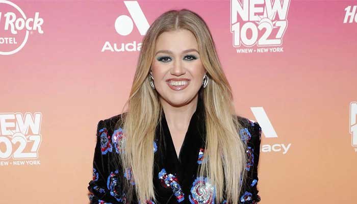 Kelly Clarkson Brooklyn store feud raises store prices to £15M