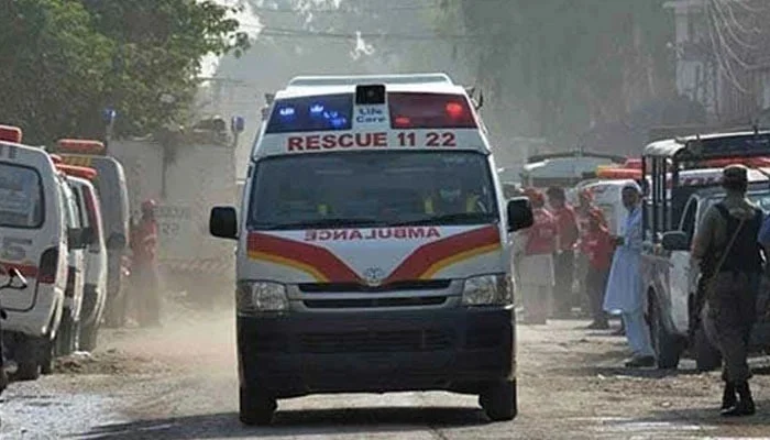Three of family killed as trailer crashes into car in Lahore