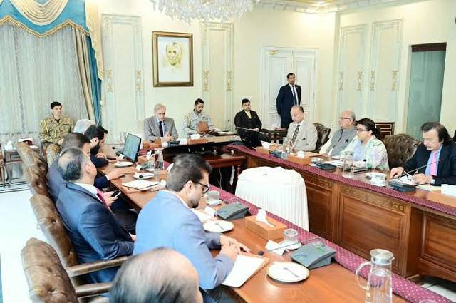 PM urges banks to boost financing for housing, SMEs, agriculture sectors
