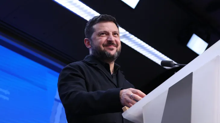 Ukraine president targets Trump, Putin at EU summit