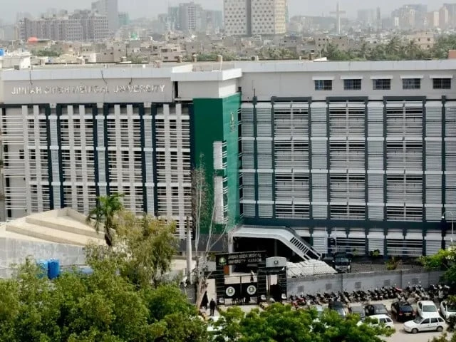 Sindh mulls raising university professors’ retirement age to 65