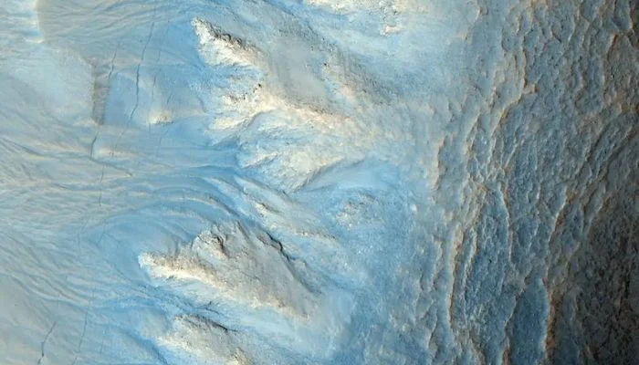 Why Mars looks blue in NASA’s unedited curiosity panorama?