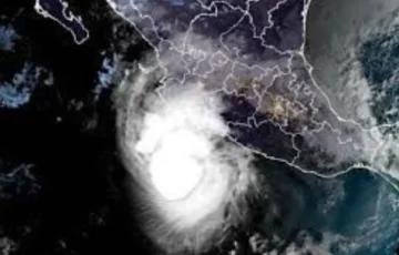 Hurricane Trudy nears Mexico’s Pacific Coast, threatening heavy rain
