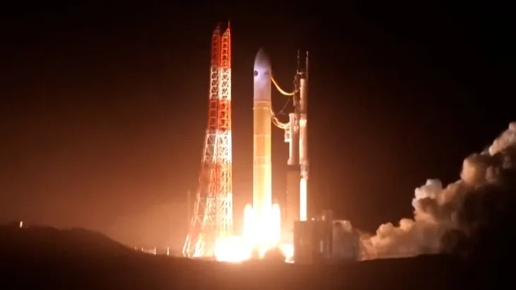 Japan launches historic mission to bring back Mars moon samples