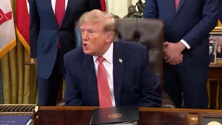 Trump snaps at reporter, ordering him to be quiet