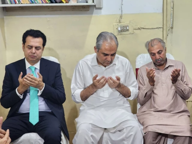 Interior minister returns Rs5 million to Laiba Ejaz’s family, updates on case progress