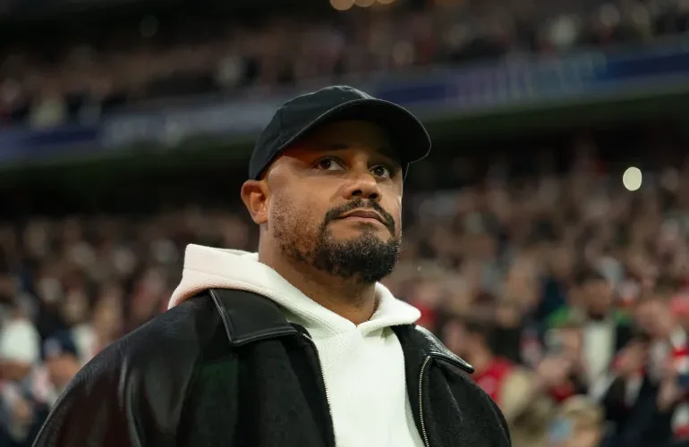 Bayern coach Kompany taken to hospital after collapsing during training