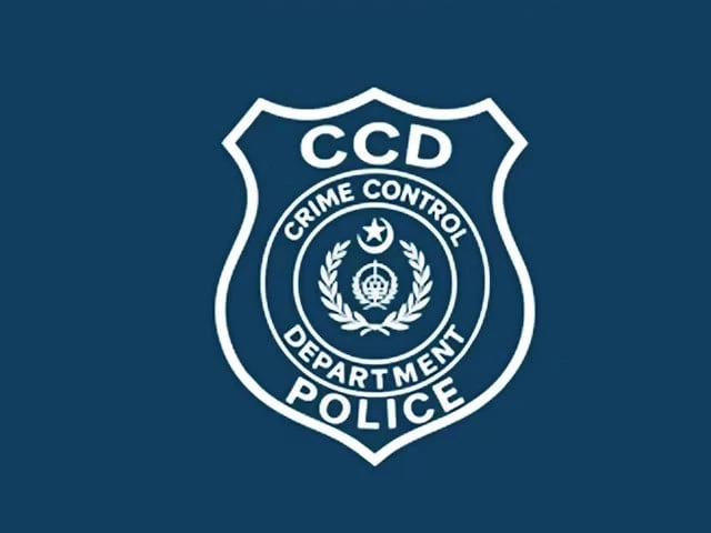 Cop, wanted suspect hurt in ‘shootout’