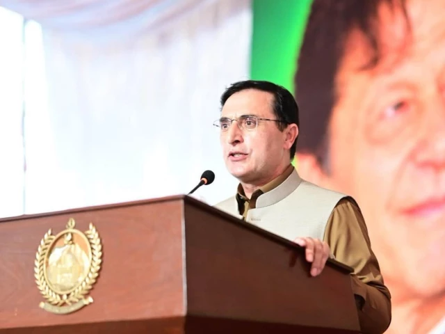 PTI retains Junaid Akbar as K-P president, grants authority to Noorul Haq Qadri in his absence