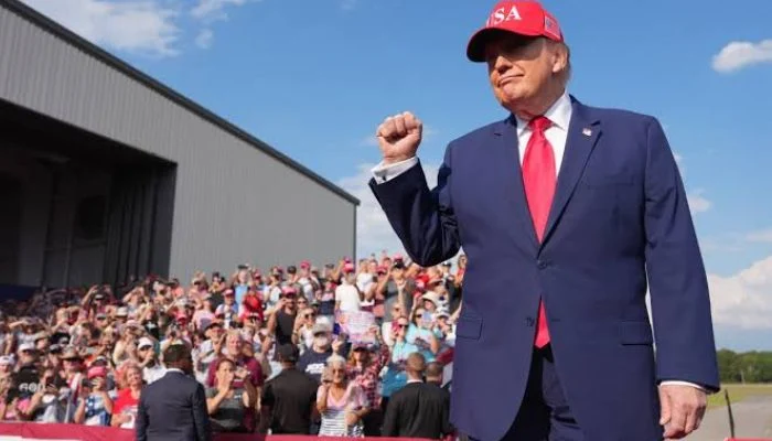 Trump announces Georgia rally for Collins and Jackson