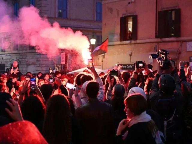 Police clash with protesters in Rome as demonstrators march toward prime minister’s office