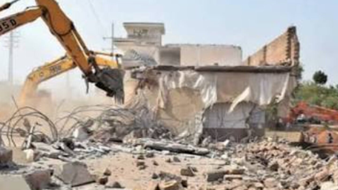 Peshawar to clear bazaars