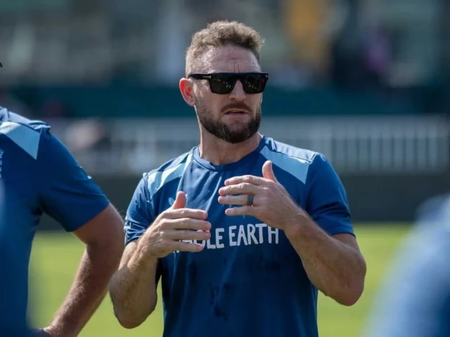 McCullum urges England to learn