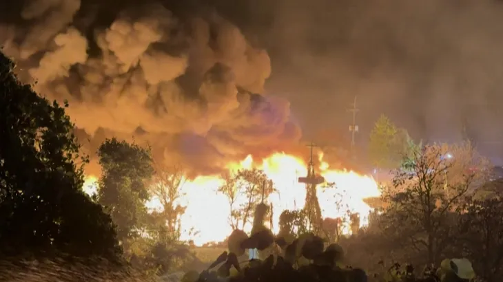 Fire engulfs Seoul’s last shanty-town, forcing hundreds to evacuate