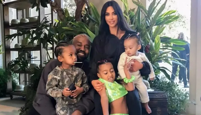 Kim Kardashian makes surprising offer to Kanye West