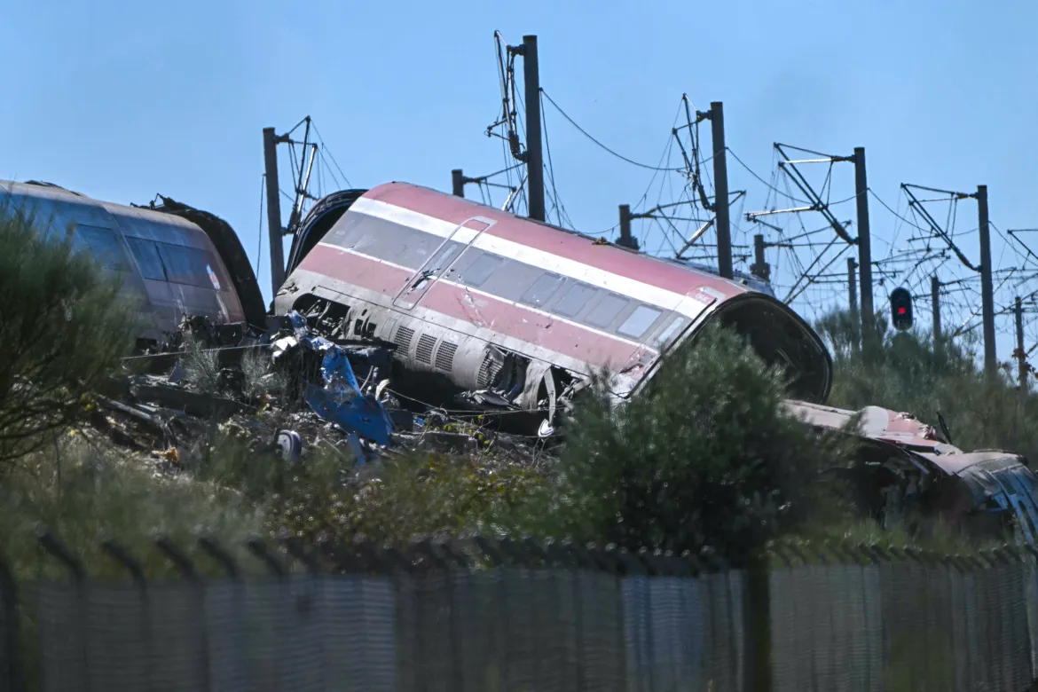 Photos: Spain high-speed train crash kills 30