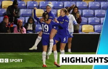 Chelsea continue unbeaten start with win over Roma