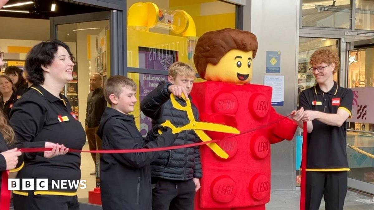 Watch: Hundreds queue for city’s new Lego store