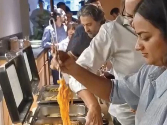 Pasta diplomacy finds a place in Karachi