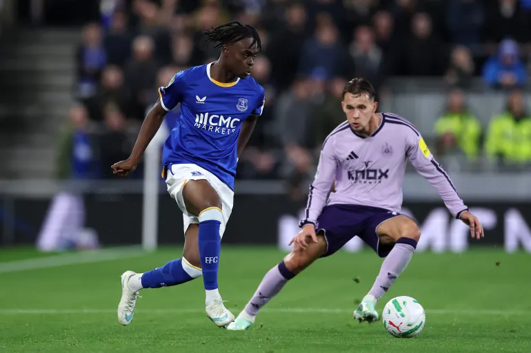 Everton beat Newcastle to set up League Cup quarterfinal with Fleetwood