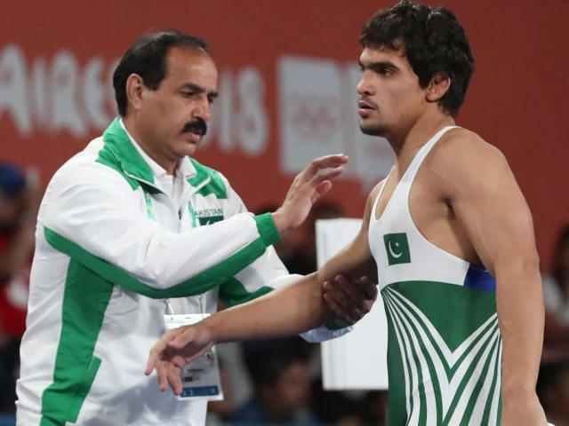 Wrestlers Inayat, Gulzar eliminate at Asian Games