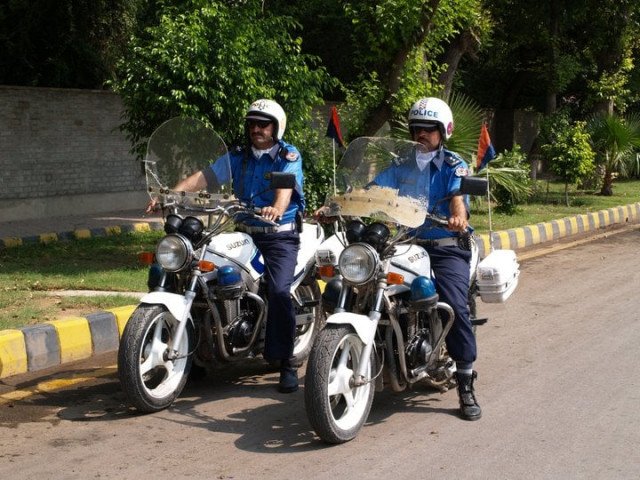 Peshawar traffic police debunk video of wardens’ killing over traffic fine row