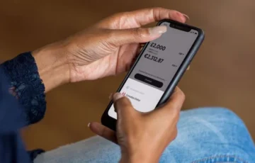 9 in 10 mobile banking scams start on your phone: Report