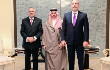 CDF Munir, FM Dar head to Riyadh for Makkah Agreement meeting