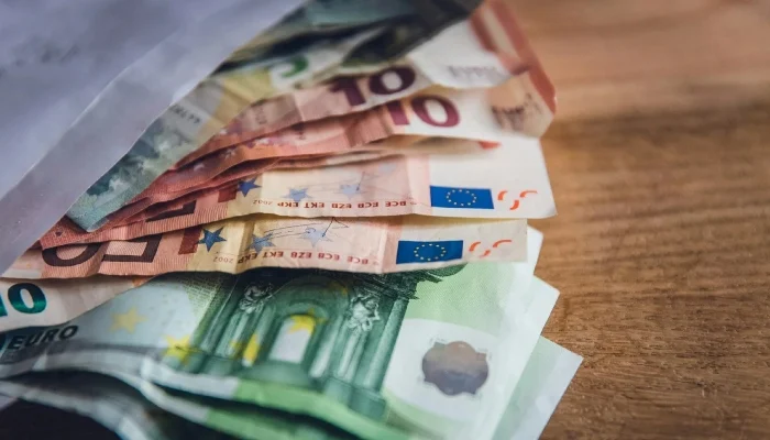 Euro plunges to 17-month low as France debt and Spain election fuel uncertainty