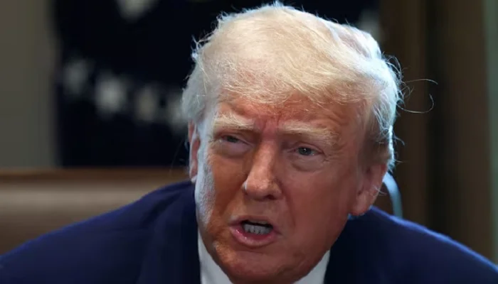 Trump’s 32% approval rating stays at record low as Democrats lead ahead of midterms