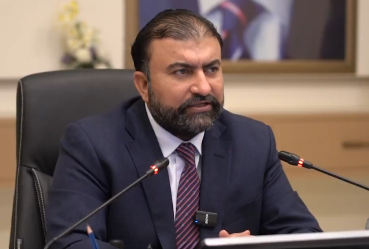 Balochistan hands LGs sanitation machinery