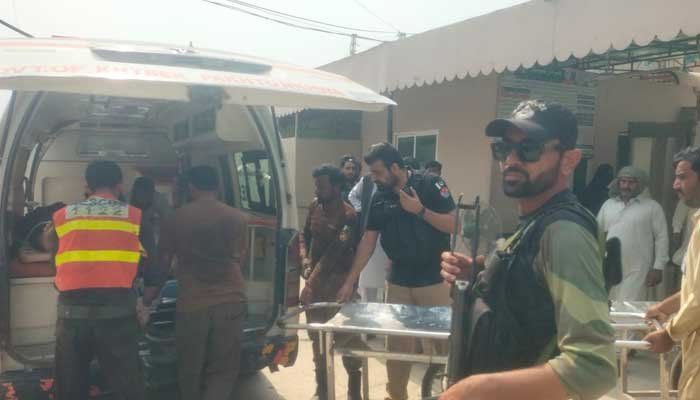 Four FBR personnel shot dead in DI Khan: police