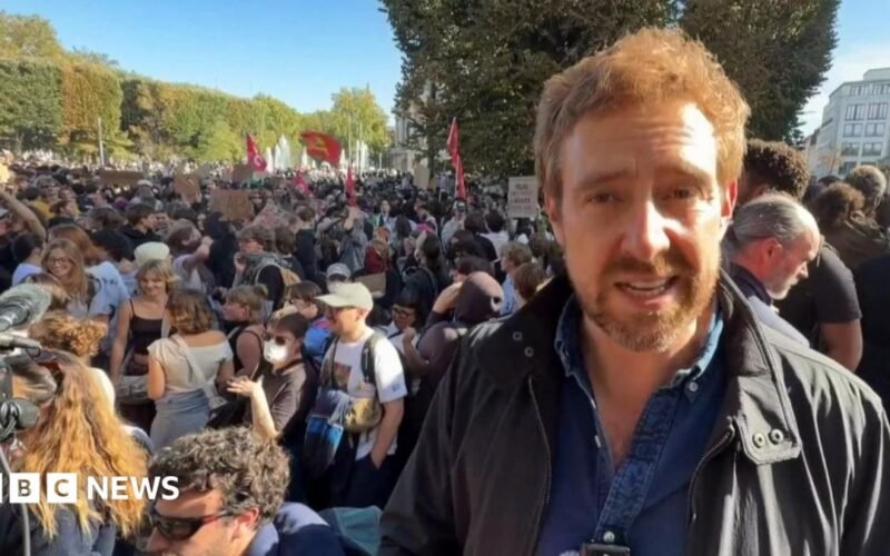 ‘There are now thousands of people’: At the scene of student protests in Lille