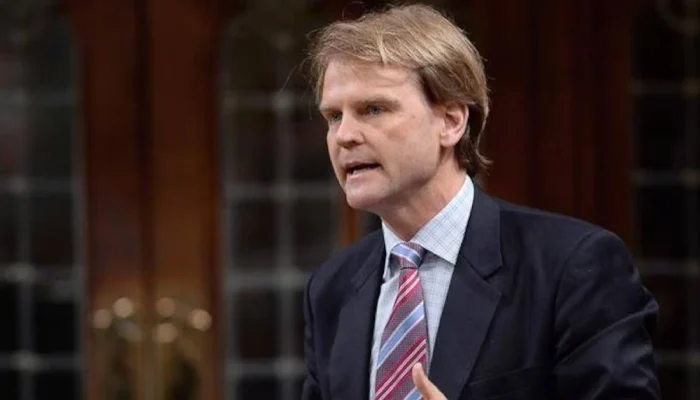 Chris Alexander exits Toronto mayor race as Chow, Bradford lead polls